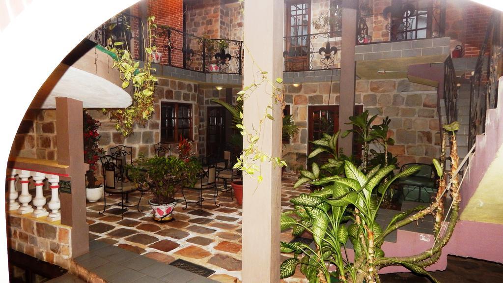 Residence Hoteliere Oceane Lome Bagian luar foto