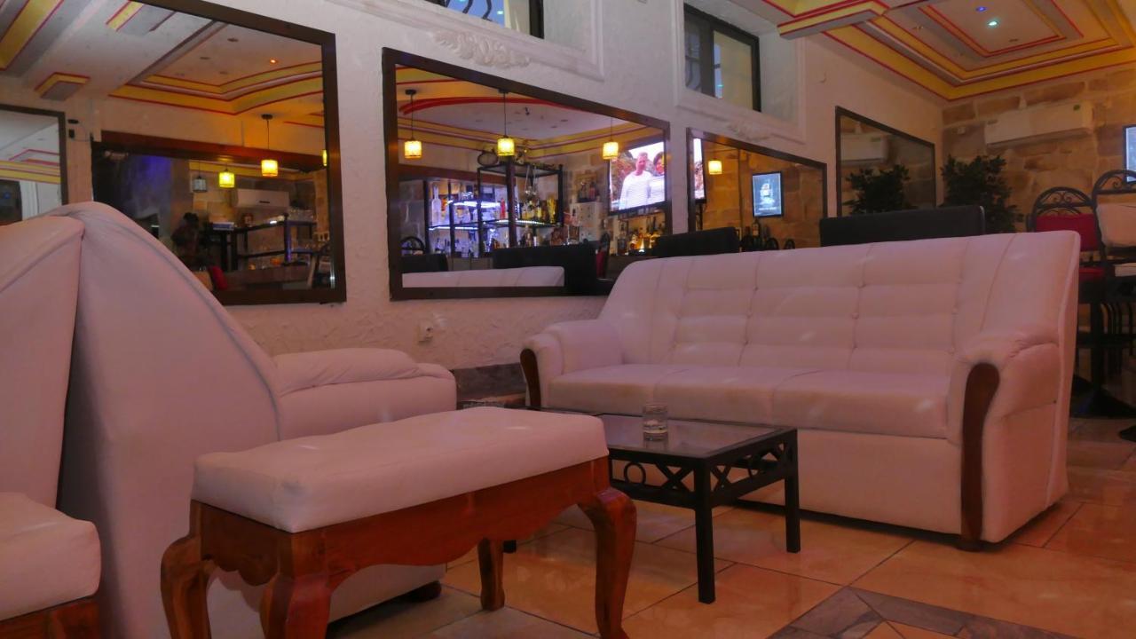 Residence Hoteliere Oceane Lome Bagian luar foto